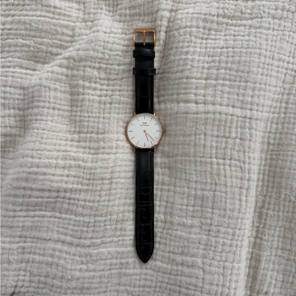 Daniel Wellington Classic Womens 36mm Watch